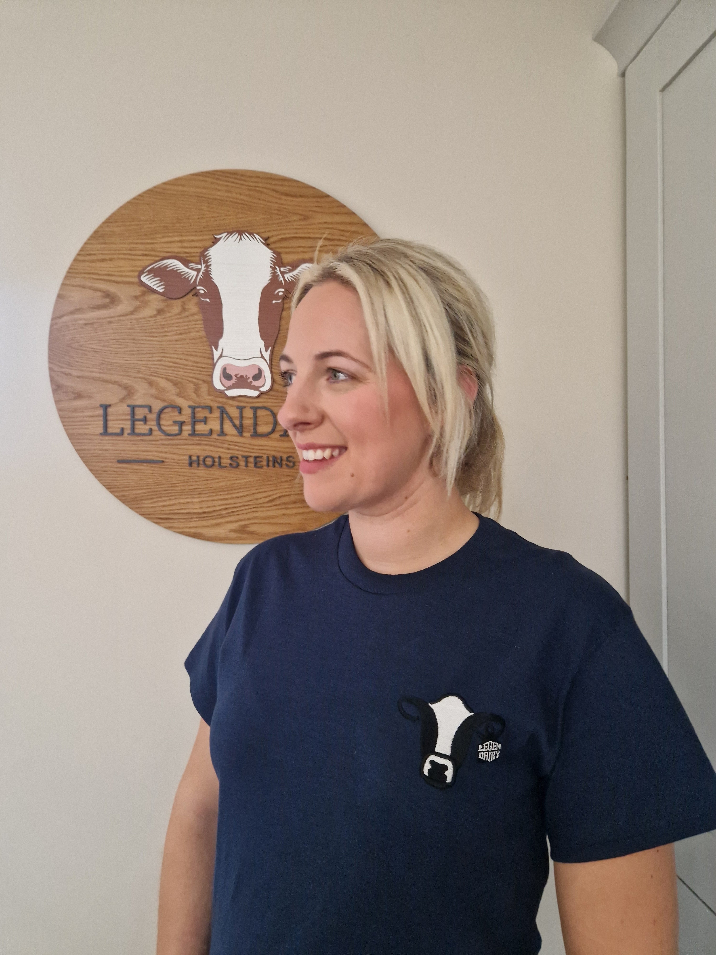 Legendairy Cow | Unisex Tee