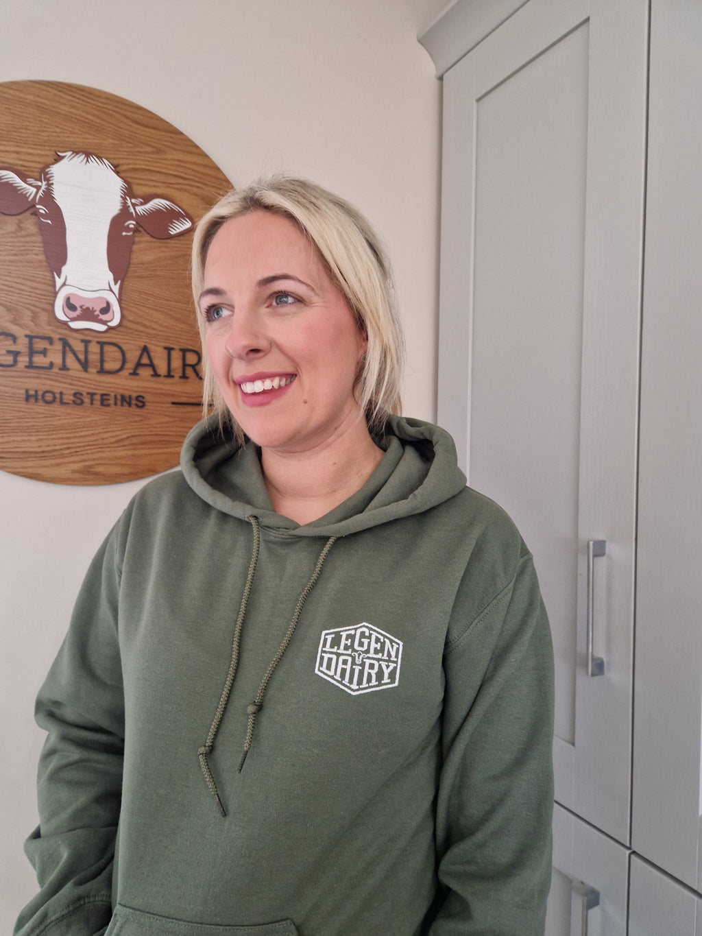 Legendairy Logo | Unisex Hoodie