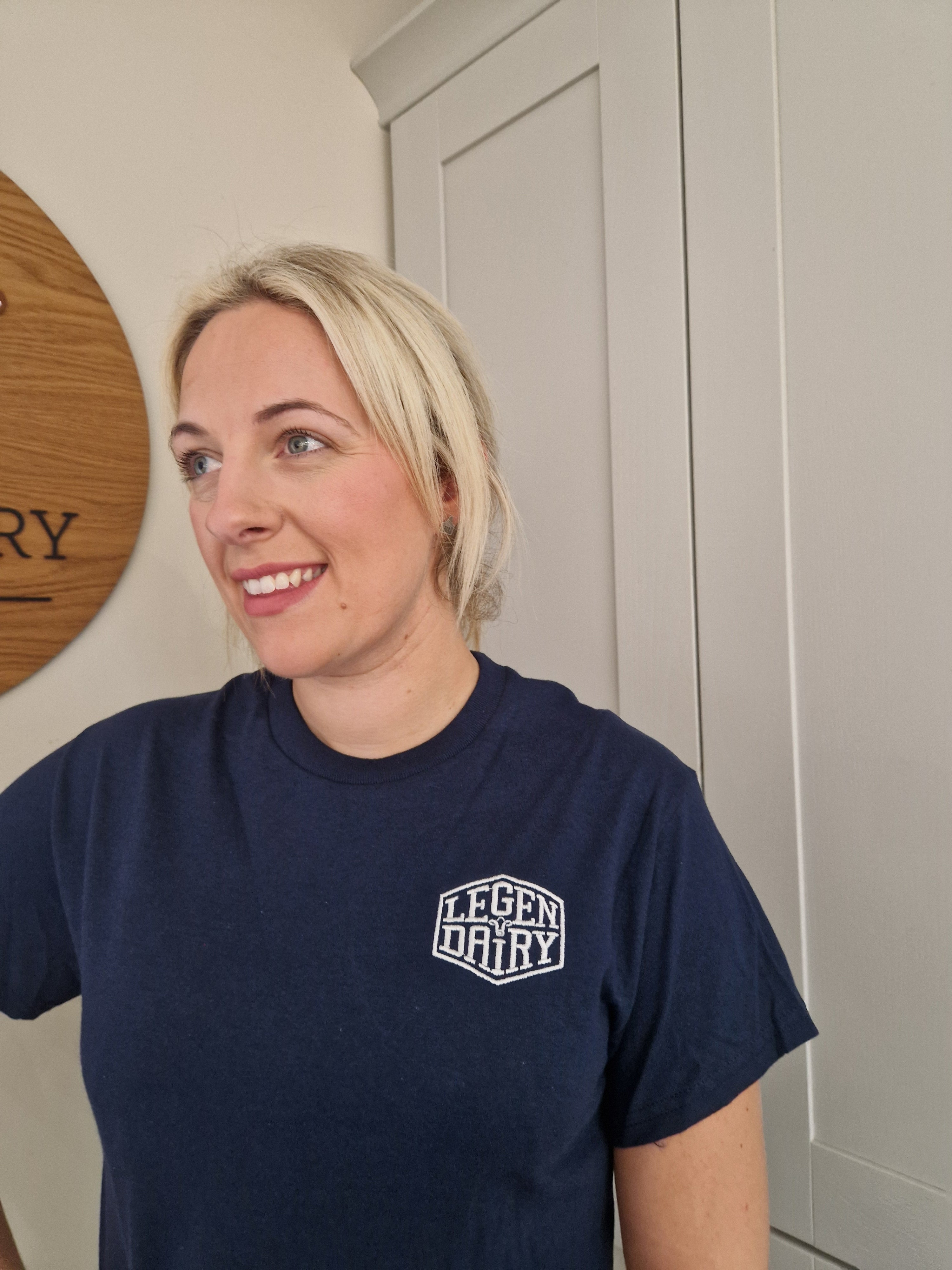 Legendairy Logo | Unisex Tee